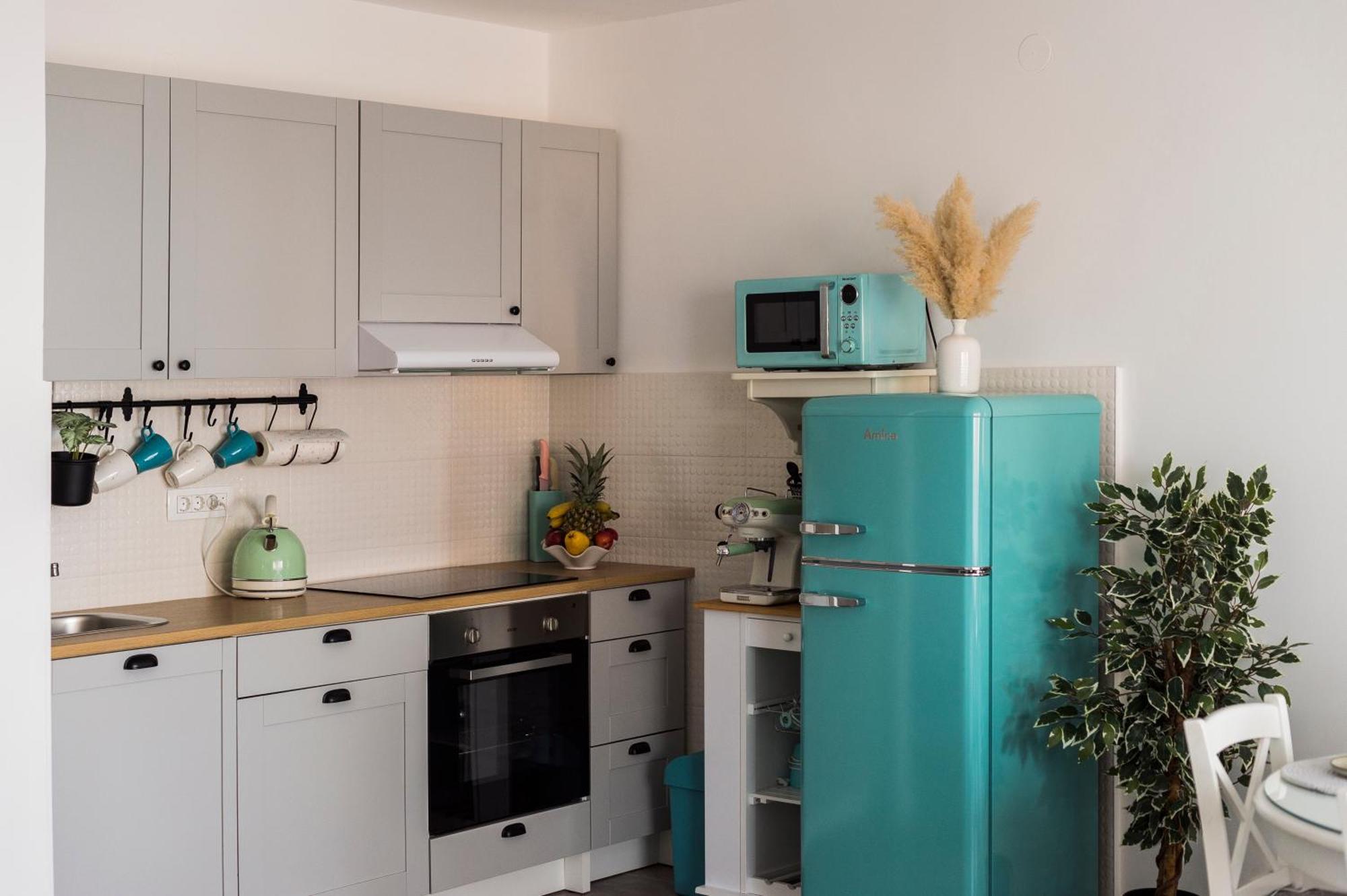 Apartman Hill Подстрана Екстериор снимка